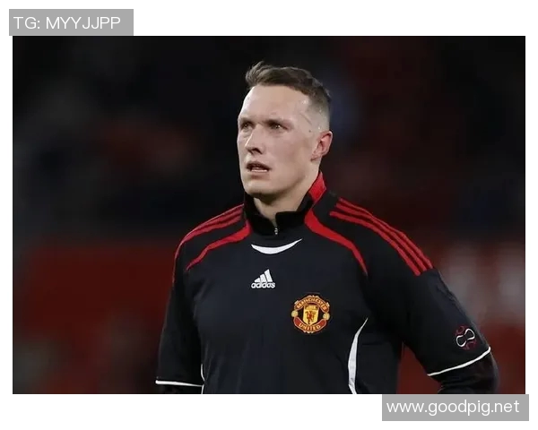 欧洲黑色足球明星的传奇故事与辉煌成就探秘